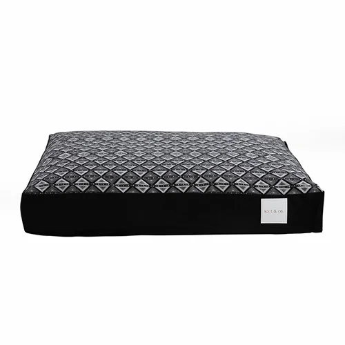 Kort & Co Double Diamond Pillow Dog Bed