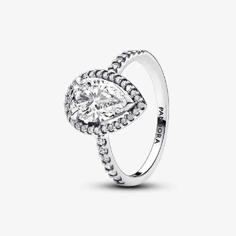 PANDORA : Sparkling Pear Halo Ring