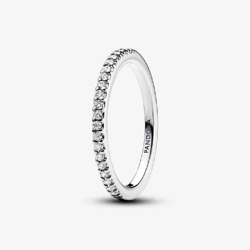 PANDORA : Sparkling Band Ring in Sterling Silver